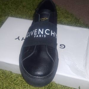 Givenchy - Urban Street elasticated sneakers